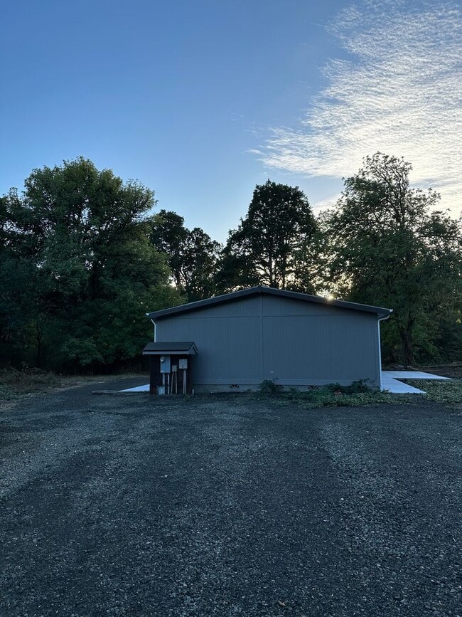 Building Photo - Wilbur road 3 bedroom 2 bath home