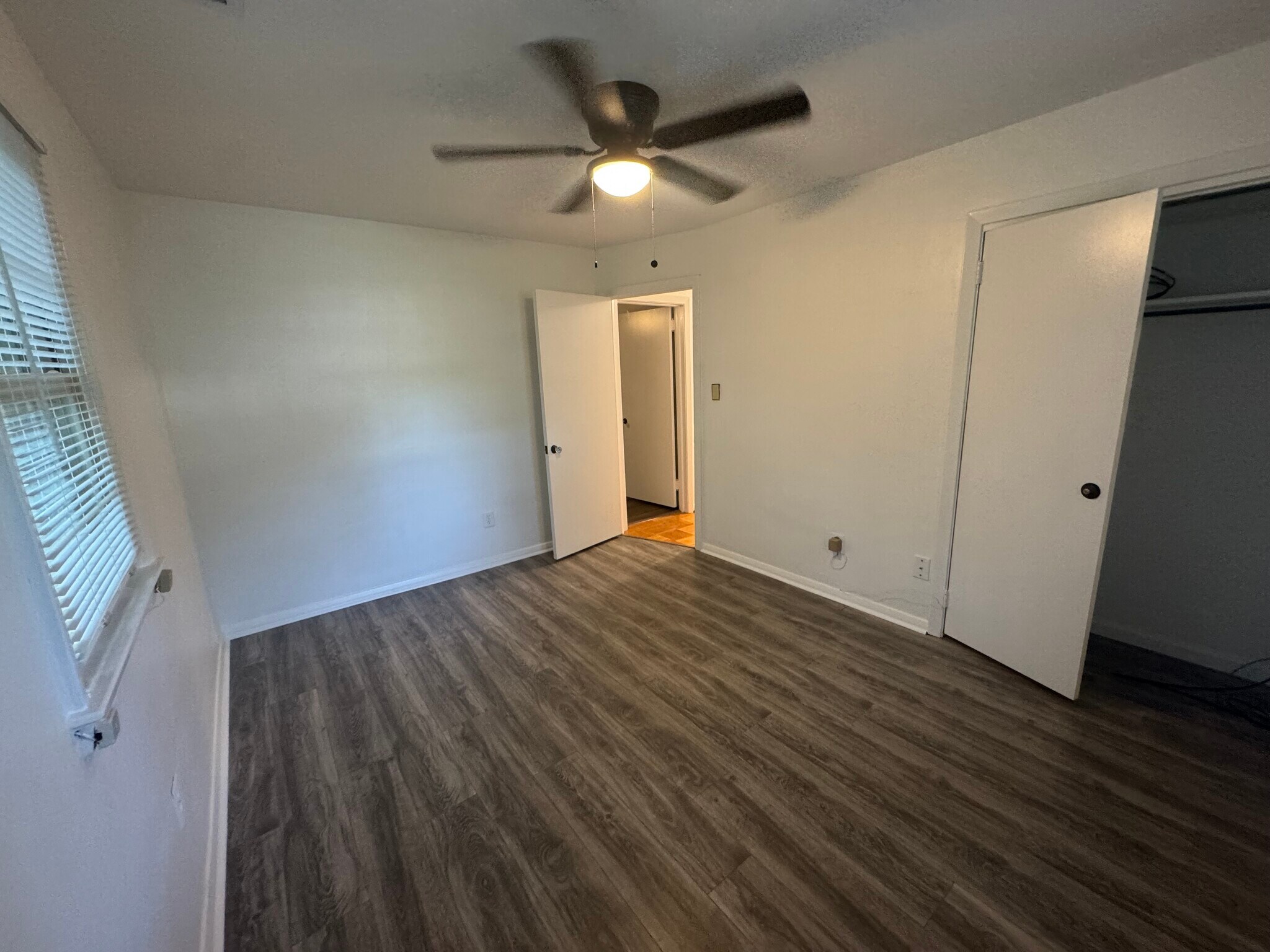 Building Photo - 29 Moores Ln S