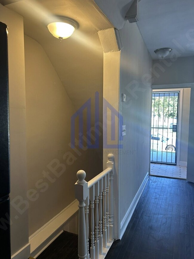 Building Photo - 2761 Baker St