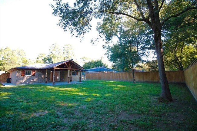 Building Photo - 4523 Donalbain Dr