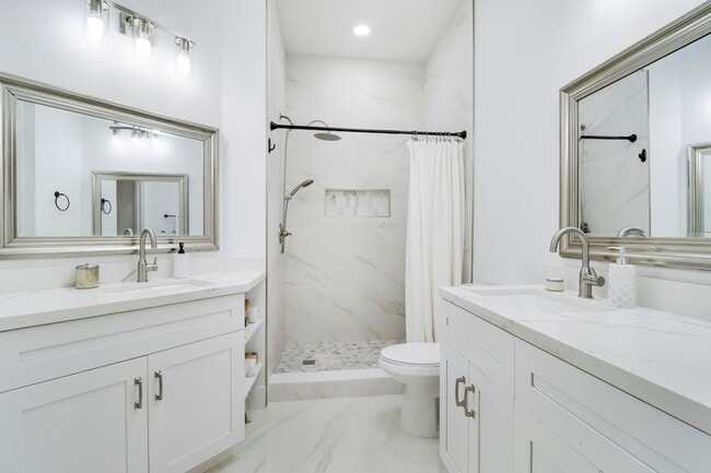 Building Photo - 387 Kelsey Park Dr