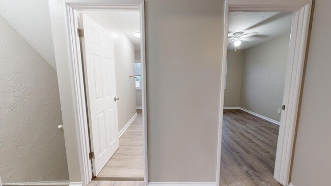 Building Photo - 630 Abbe Rd S