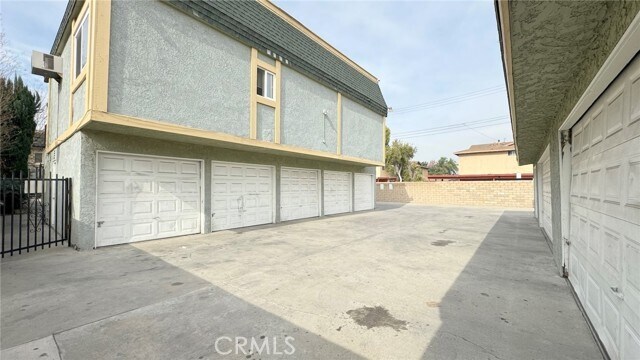Building Photo - 1102 Larimore Ave