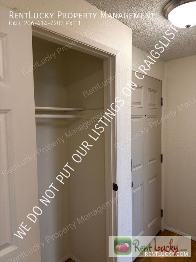 Building Photo - 12510 NE 117th Pl