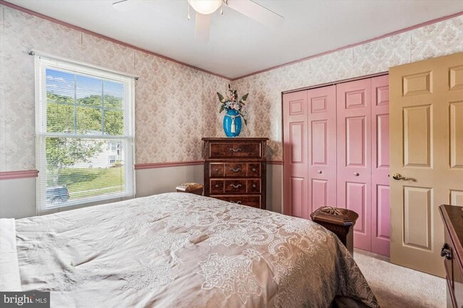 Building Photo - 10902 Valley Brook Dr
