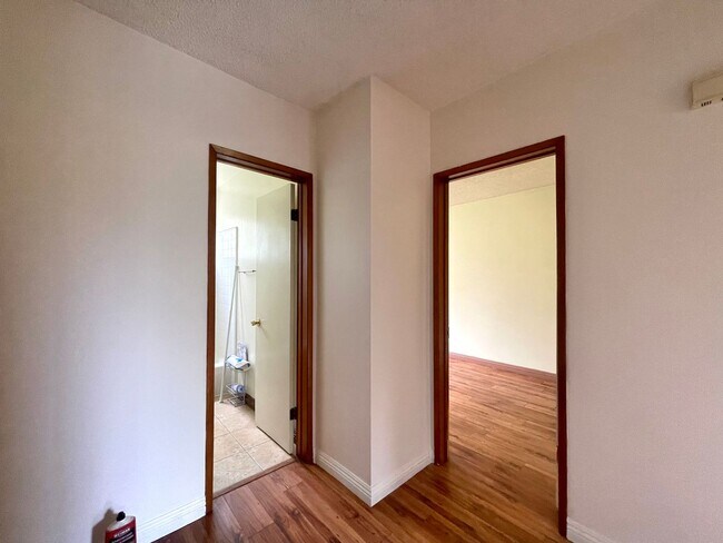 Building Photo - 315 E Avenue 31