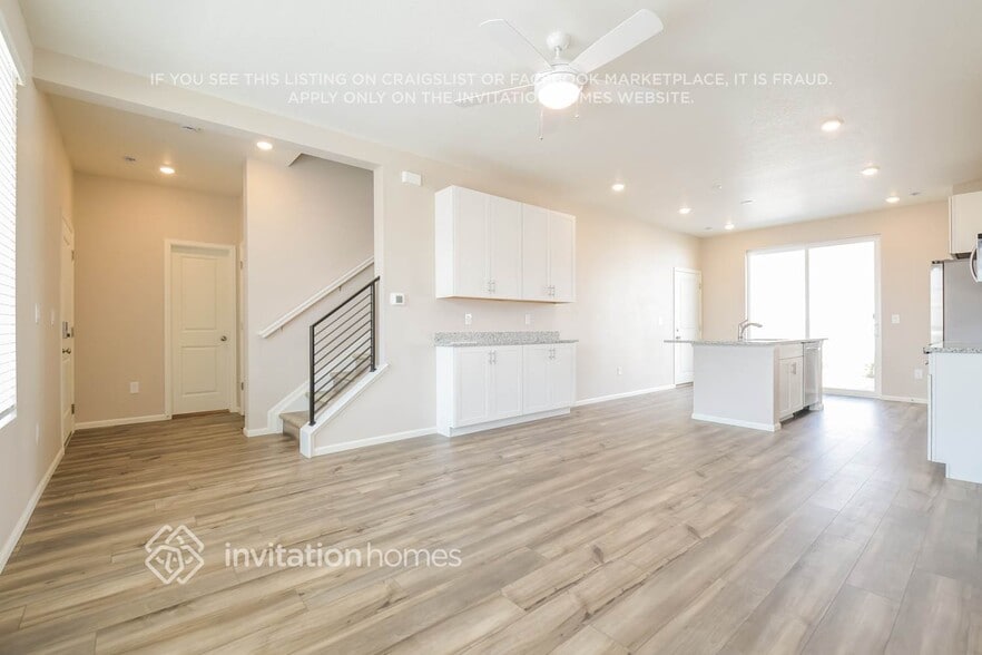 Building Photo - 3394 Pearwood Dr