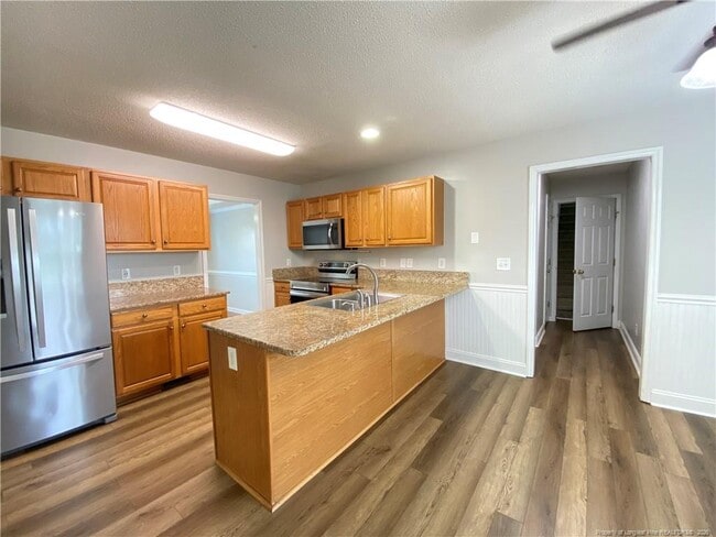 Building Photo - 346 Cresthaven Dr