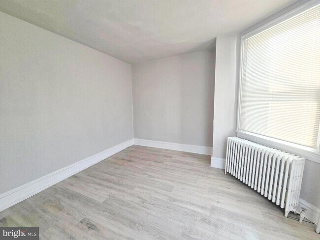 Building Photo - 5358 Woodland Ave