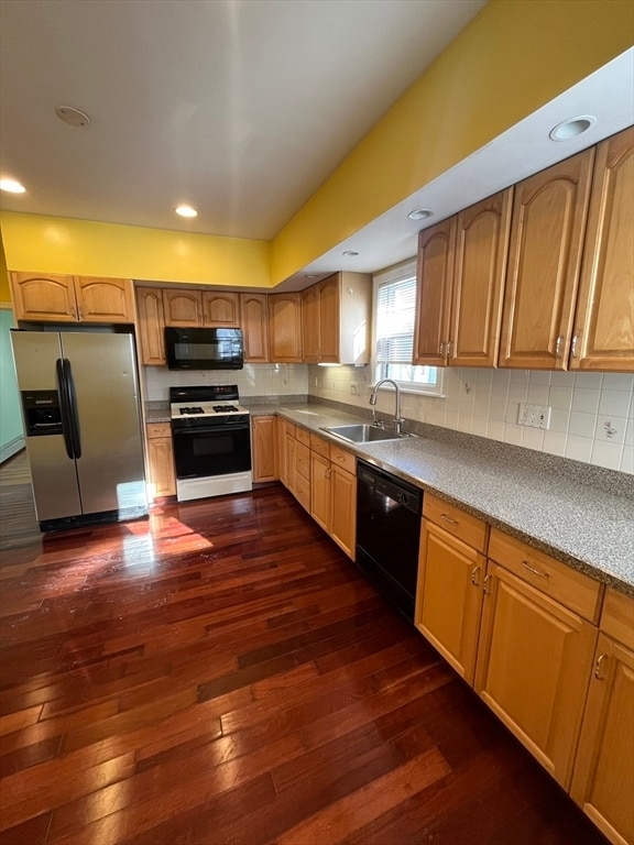 Building Photo - 6 Eliot St