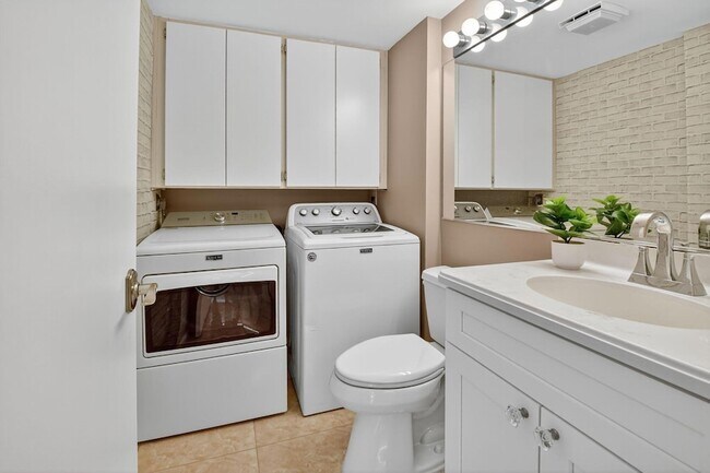 Building Photo - 413 Buttonwood Ln