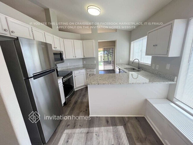 Building Photo - 8677 N 108th Ln