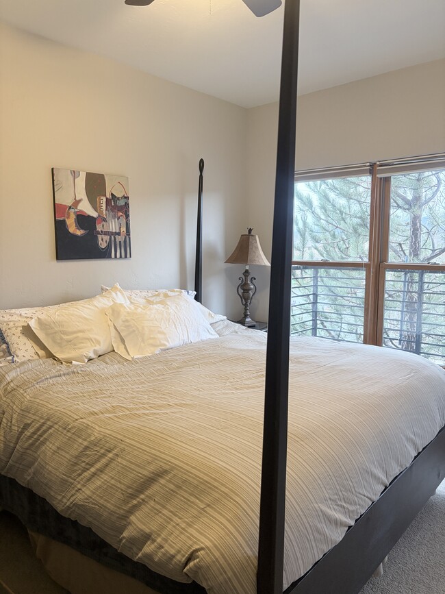 Building Photo - 009