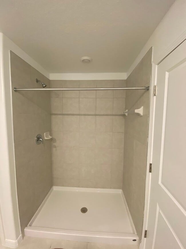 Building Photo - 9695 Ashworth Pl