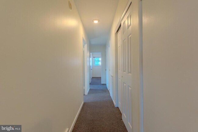 Building Photo - 8124 Langdon St