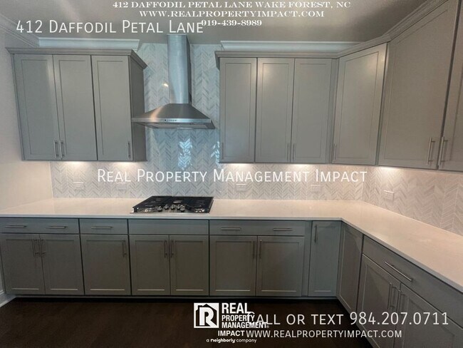 Building Photo - 412 Daffodil Petal Ln