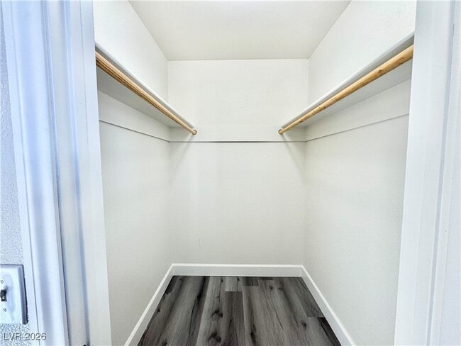 Building Photo - 1960 Haiwee St