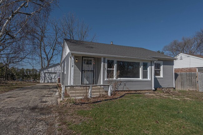 Building Photo - 112 Dawn Ave