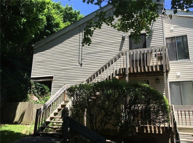 Primary Photo - 23 Hillside Terrace