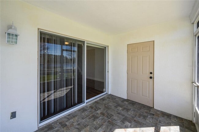 Building Photo - 1242 Vineland Pl