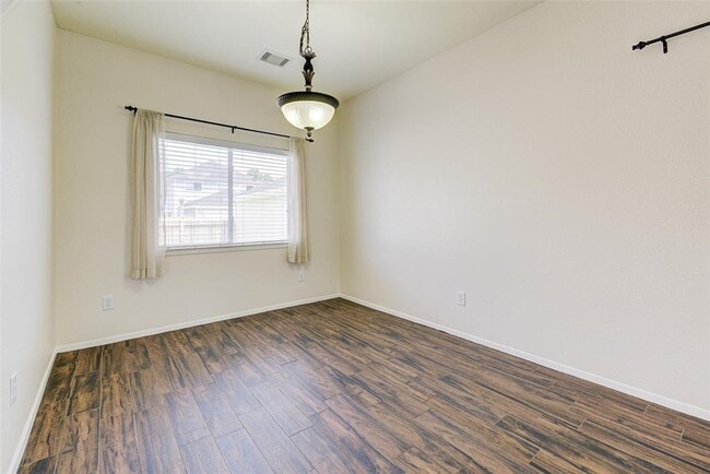 Building Photo - 3930 Mossy Pl Ln