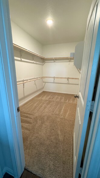 Building Photo - 109 Brody Ln