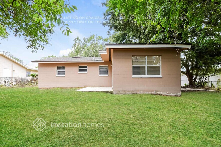 Building Photo - 520 Sunrise Dr