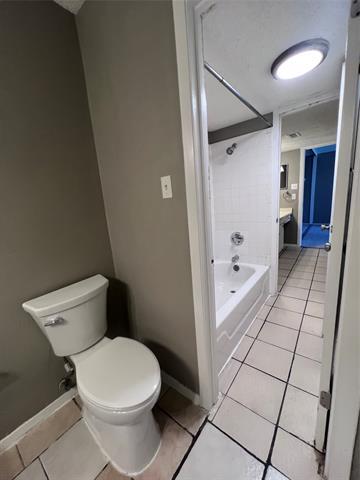 Building Photo - 5604 Boca Raton Blvd