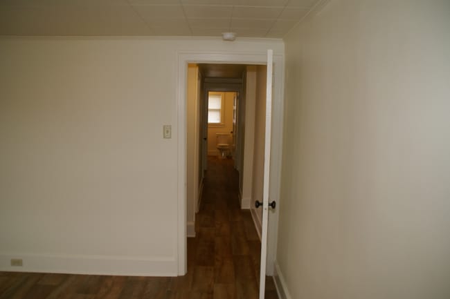 Building Photo - 617 Hepburn St