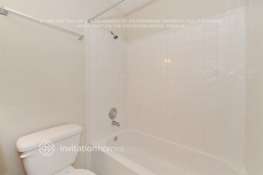 Building Photo - 1429 Piney Branch Cir