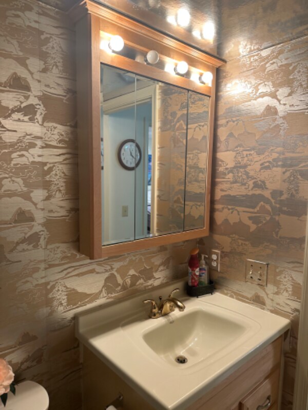 Building Photo - 9900 Pineapple Tree Dr