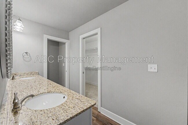 Building Photo - 381 Captain Hopkins St