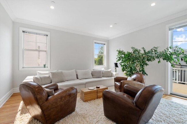 Building Photo - 545 E Fulton St