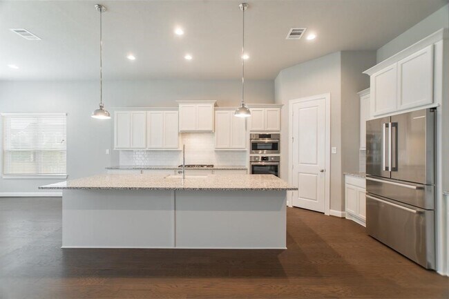 Building Photo - 2344 Goldenglade Dr