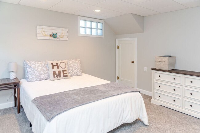 Building Photo - BRAND NEW REMODEL