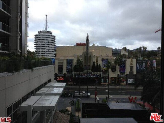 Building Photo - 6250 Hollywood Blvd