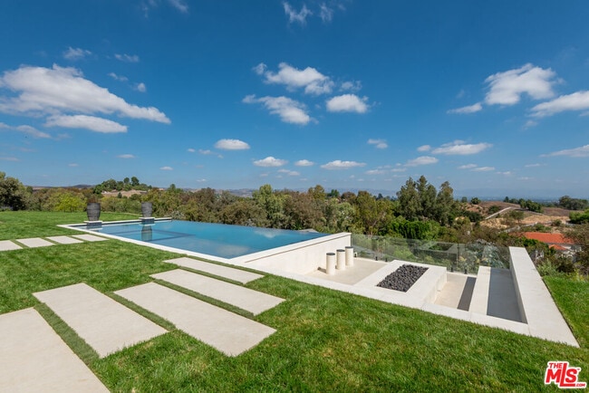 Building Photo - 5340 Whitman Rd