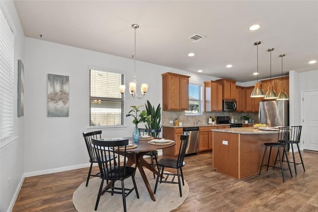 Building Photo - 208 Callahan Ln