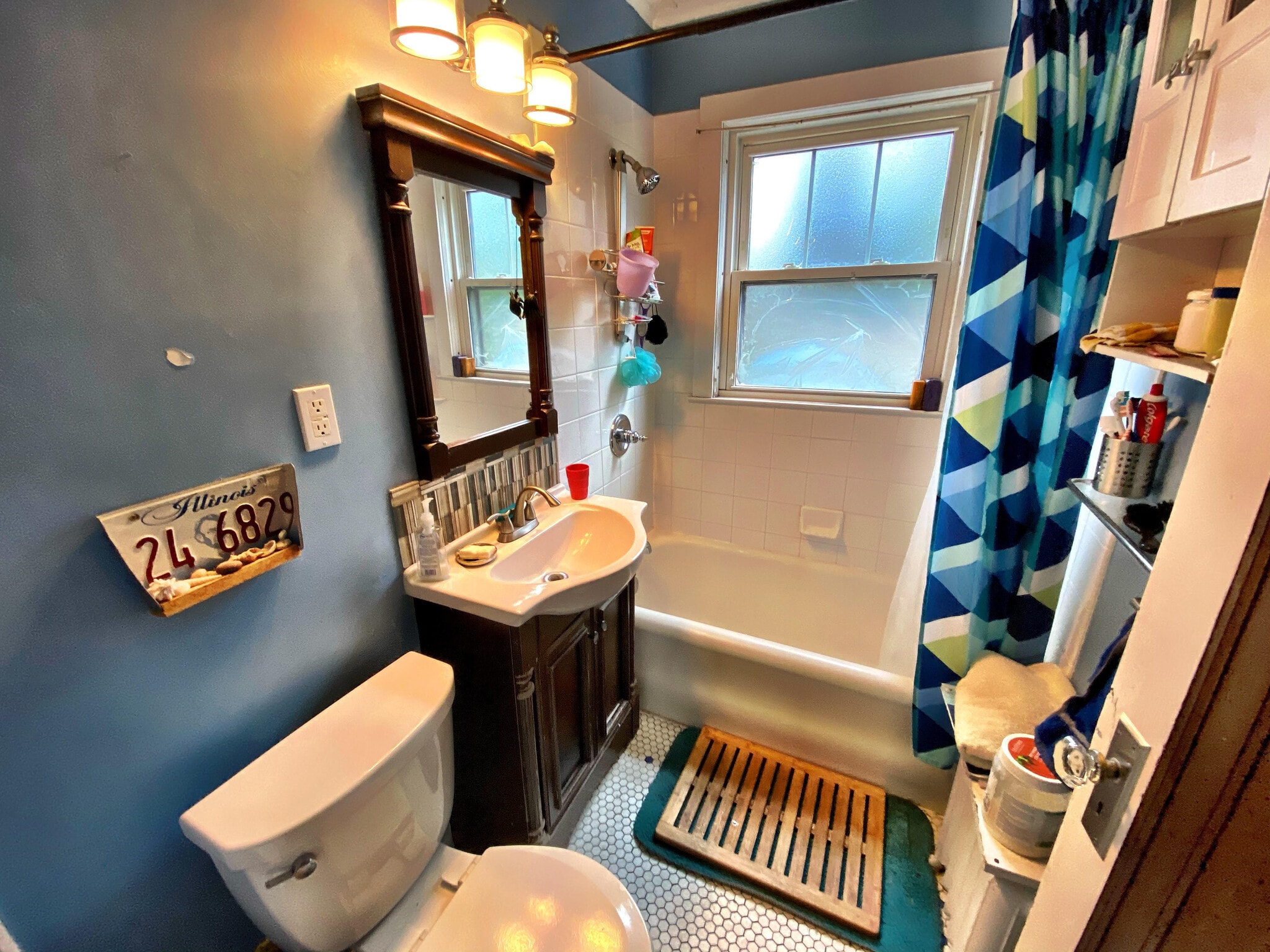 Main Level Bathroom - 1422 Osceola Ave