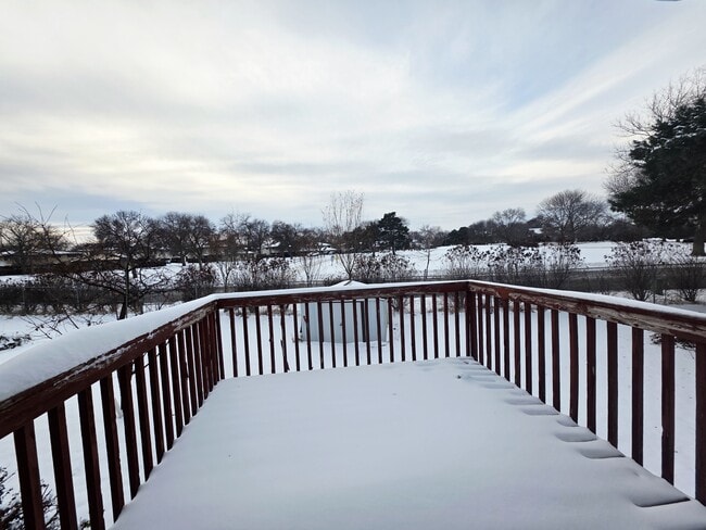 Building Photo - 8425 Brunswick Ave N