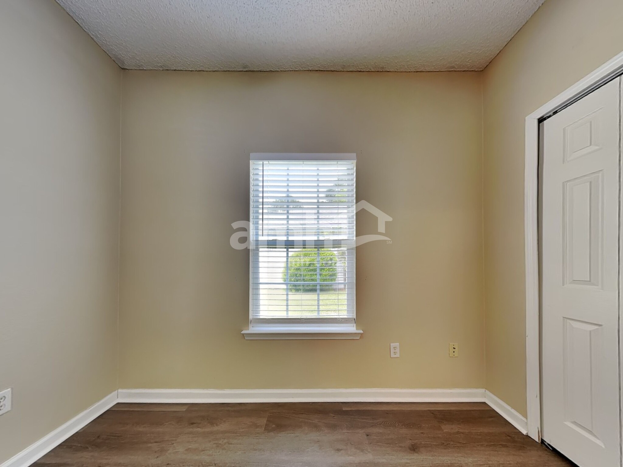 Building Photo - 103 Alexander Way