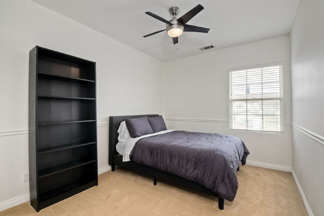 Building Photo - "Spacious FURNISHED  4-Bedroom Retreat in Rancho Carrillo Carlsbad: 2.5 Baths & 2,113 Sq. Ft. of ...
