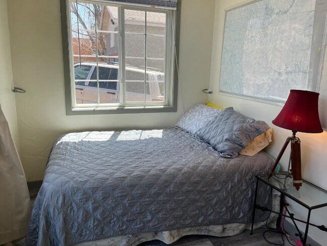 Building Photo - 1328 W Pikes Peak Ave