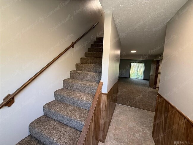 Building Photo - 557 N Broad St