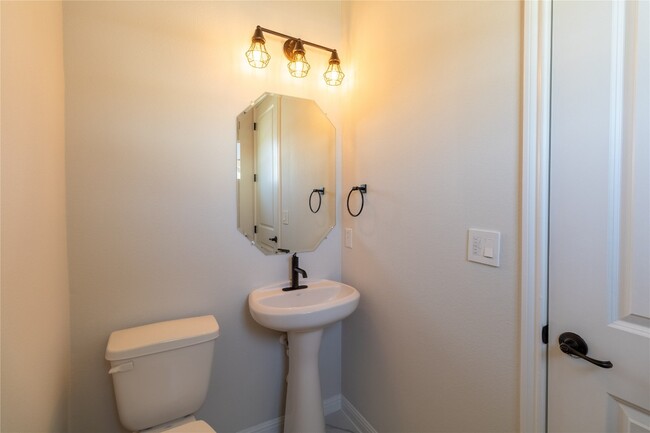 Building Photo - 7701 Donnelley Dr