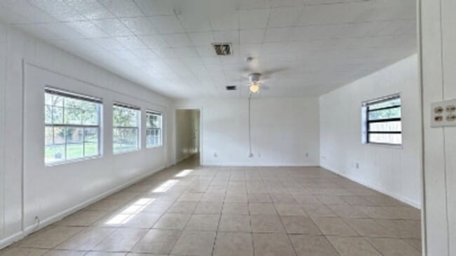 Building Photo - 2658 Sunny Breeze Ave