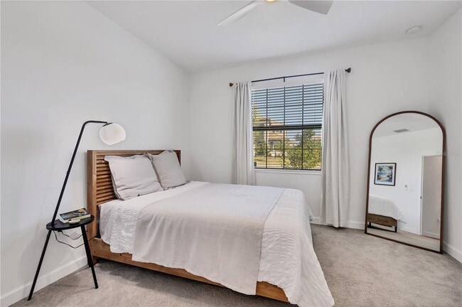 Building Photo - 15716 Barefoot Beach Dr