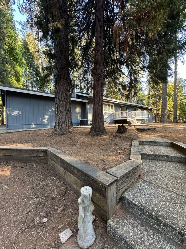 Building Photo - HOLIDAY SPECIAL ~ Home for Rent!