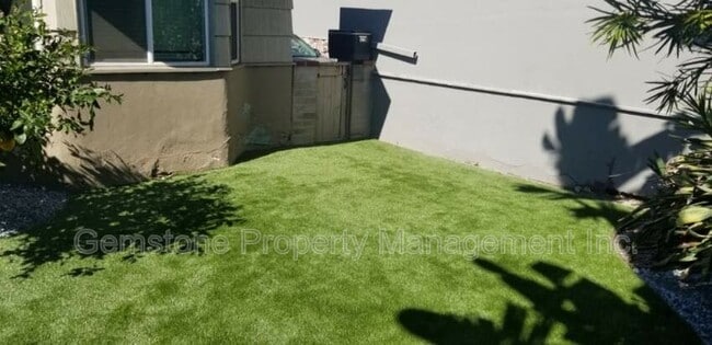 Building Photo - 4947 63rd St