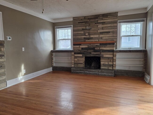 Building Photo - 4204 Pacific St